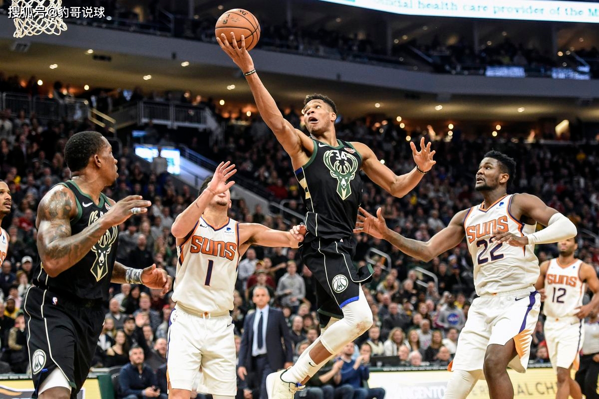 包含密尔沃基雄鹿训练开放日,赛前手感冰凉引欢呼,社区盾在即,医务组通报恢复的词条 包含密尔沃基雄鹿训练开放日,赛前手感冰凉引欢呼,社区盾在即,医务组通报恢复的词条